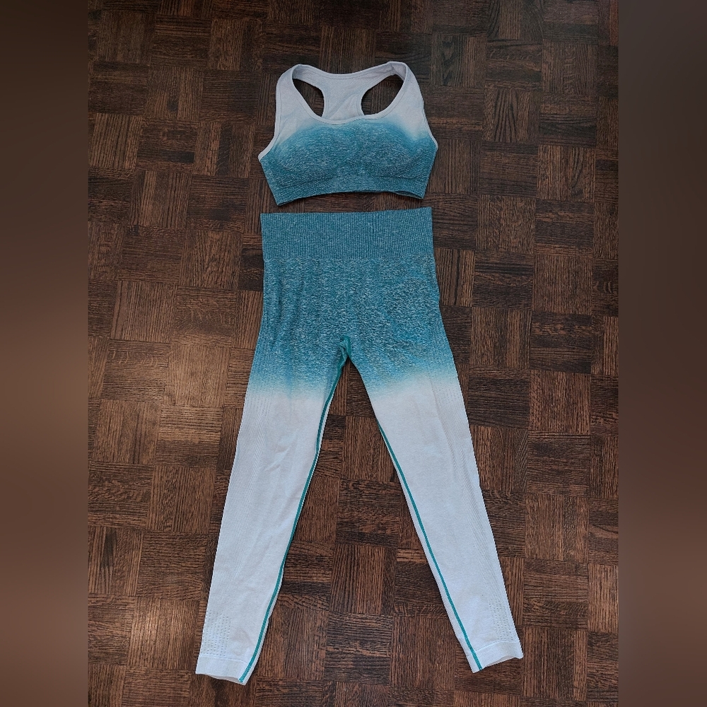 Gymshark Teal Ombré Gym Set